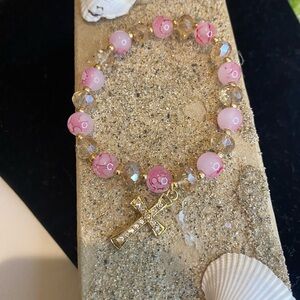 Elegant Pink and Gold Beaded Bracelet with Cross Charm